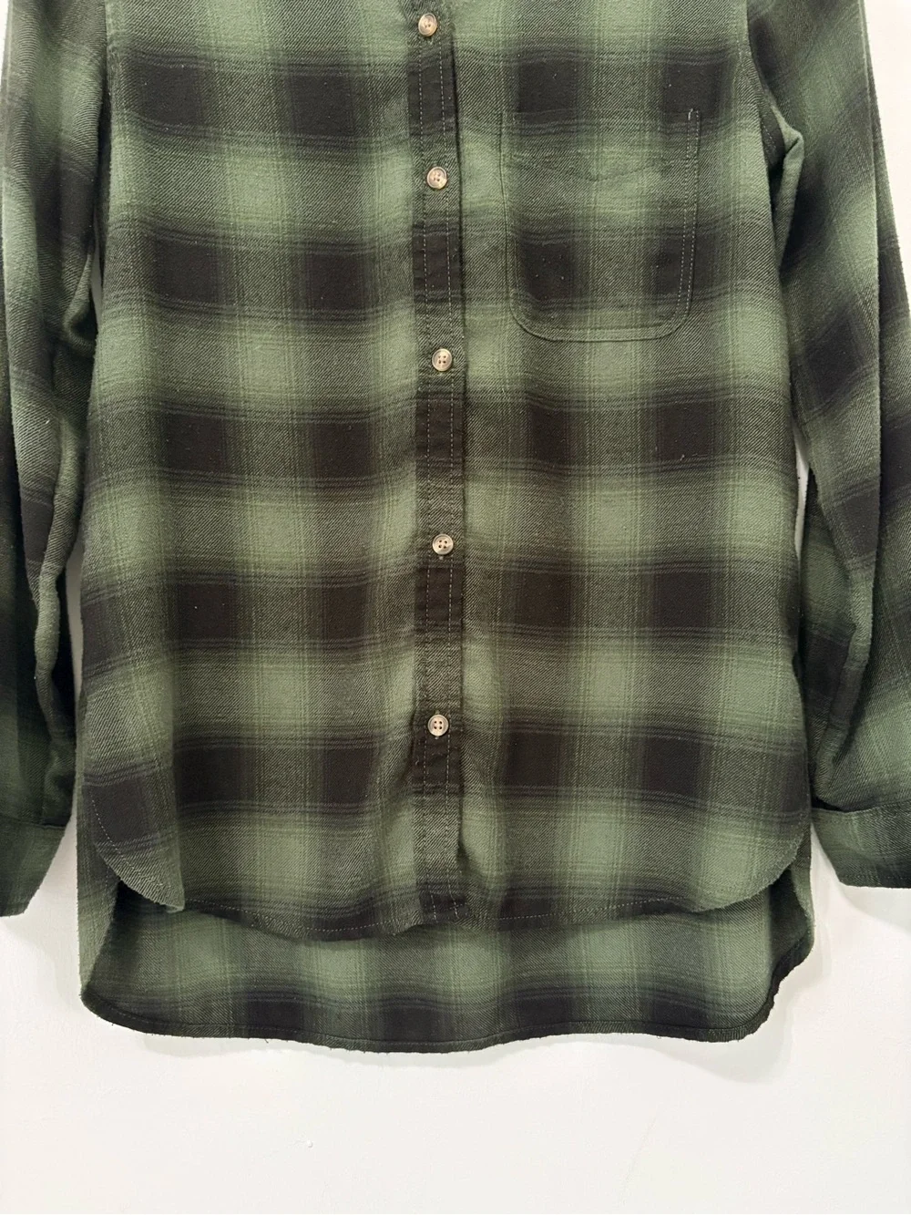 American Eagle Soft & Sexy Plaid Button Down Shirt Sz S Forest Green Black EUC - Picture 3 of 12